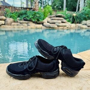 Bloch Women's Black Canvas Adult Boost Split Sole Dance Sneakers Size 11